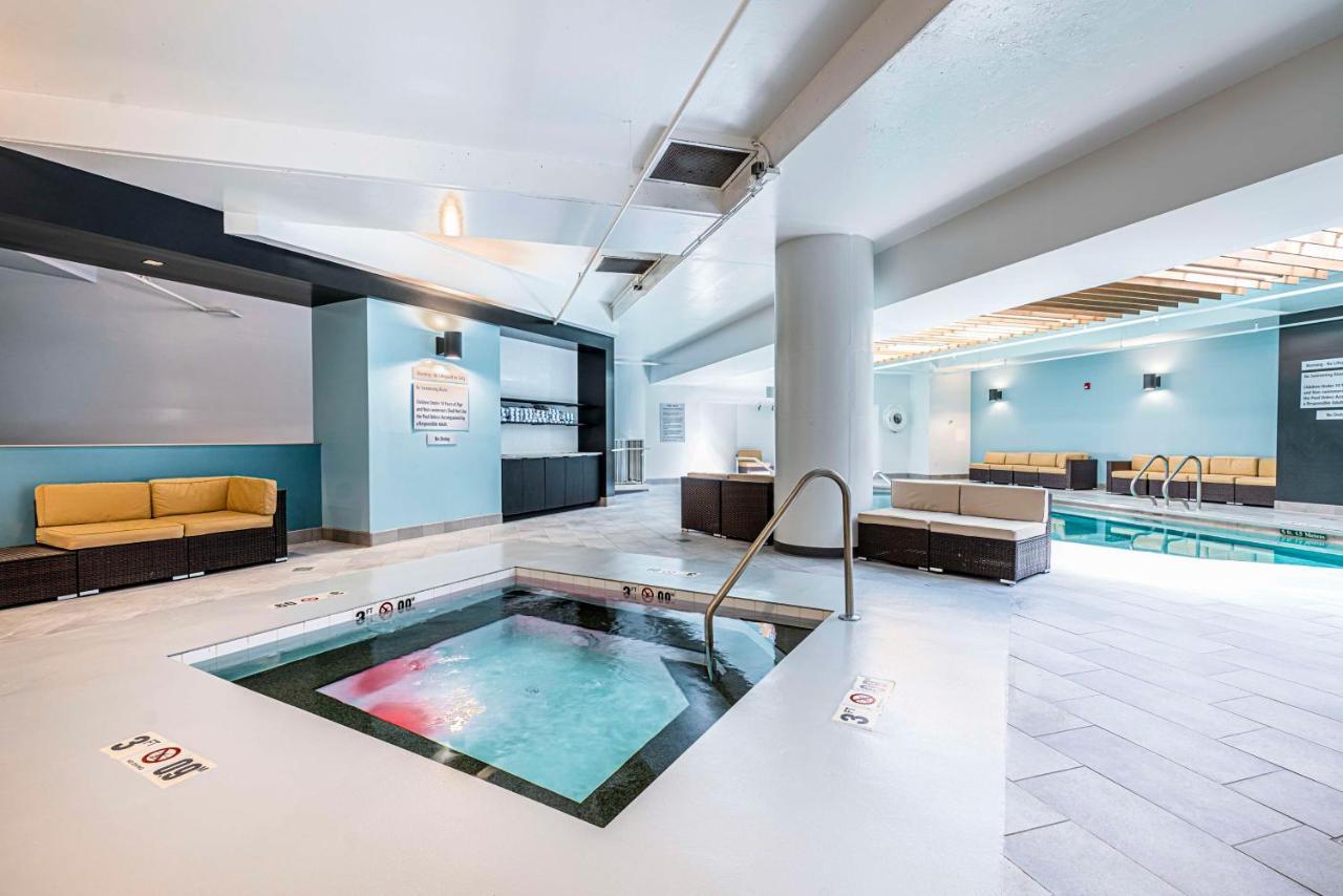 เอมบาสซี สวีตส์ อินเดียนาโพลิส ดาวน์ทาวน์ Hotel ภายนอก รูปภาพ
